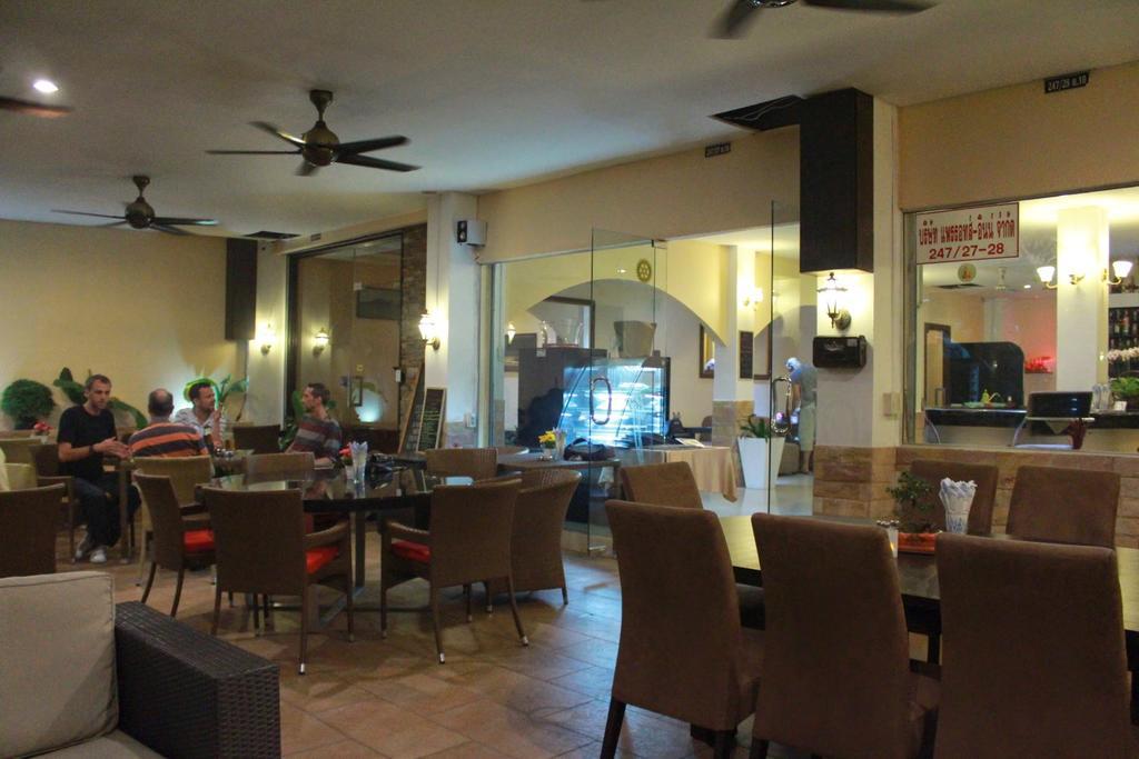 Le Parrots-Inn Bãi biển Jomtien Ngoại thất bức ảnh
