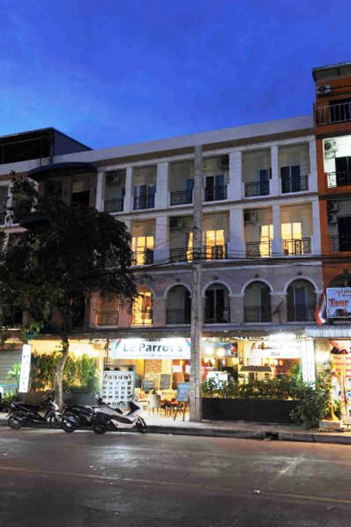 Le Parrots-Inn Bãi biển Jomtien Ngoại thất bức ảnh