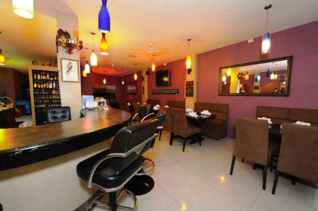 Le Parrots-Inn Bãi biển Jomtien Ngoại thất bức ảnh